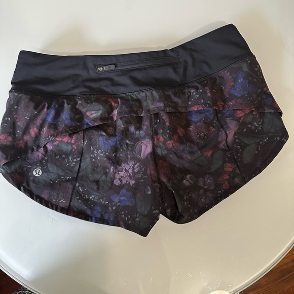 Lululemon Athletica Women's Dark Floral Athletic Shorts - Picture 2 of 4